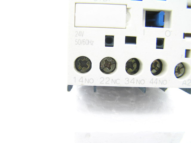 Telemecanique CA2KN31B7 24V 50/60Hz