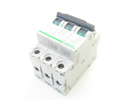 Schneider Electric C60N B16 24090