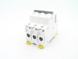 Schneider Electric iC65N C32