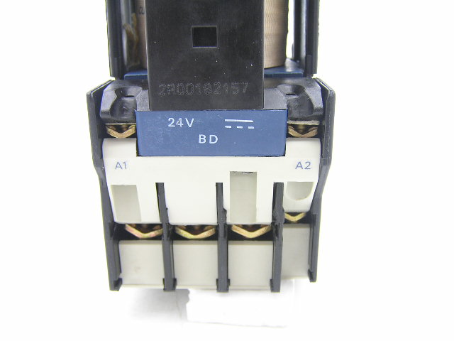 Telemecanique LP1 D32 01 24V DC