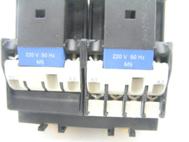 Telemecanique CA2 DK22 220V 50Hz