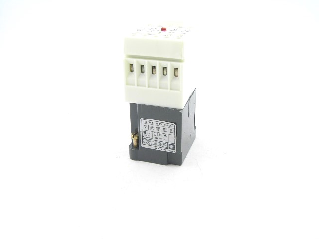 Telemecanique CA2-FN 122 200/208V 50/60Hz