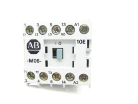 Allen-Bradley 100-MO5N*3 10E 220/240V 50/60Hz