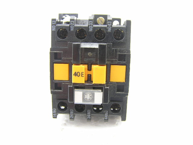 Telemecanique CA2-DN140.A65 220/240V 50/60Hz