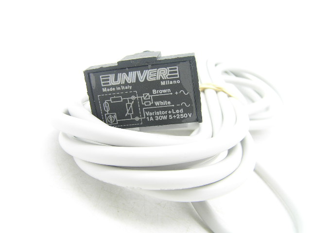 Univer KM-032050