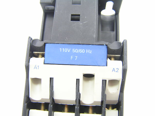 Telemecanique LC1 D32 10 110V 50/60HZ