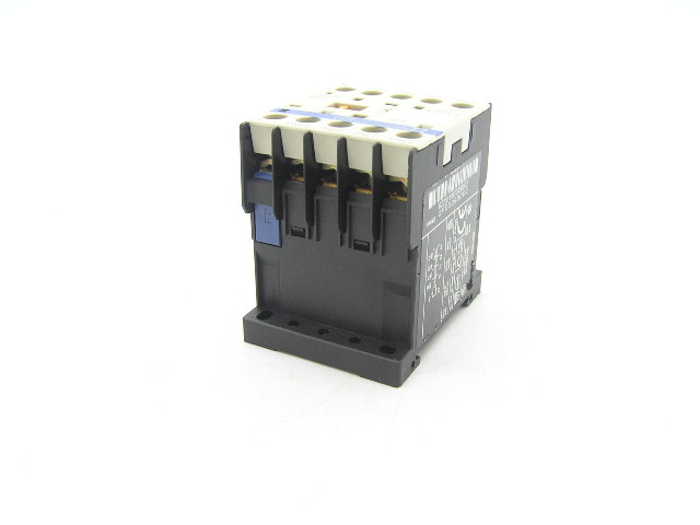 Telemecanique CA2KN22F7 110V 50/60Hz