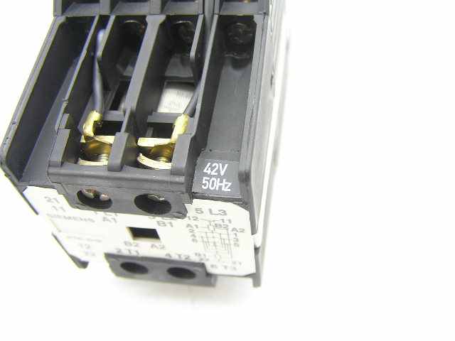 Siemens 3TF81 33-0A 42V 50Hz