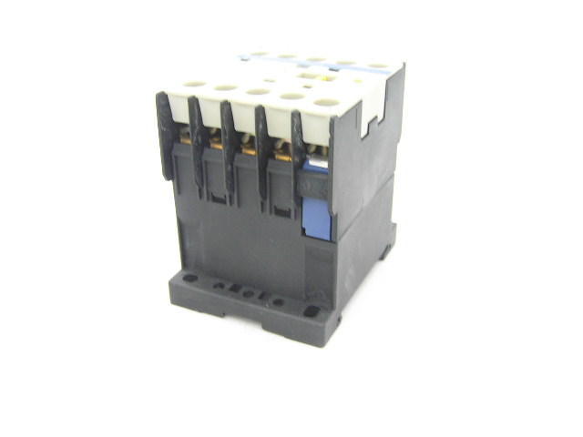 Telemecanique CA4KN40 24V DC