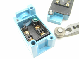 Micro Switch LSA1A MDL B