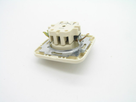 Gira flush-mounted 3-position switch