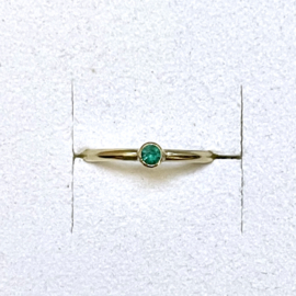 Ile d'Or 14kt gold ring Colette, emerald 2,5 mm