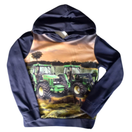 Hoodie met John deere trekker 146/152