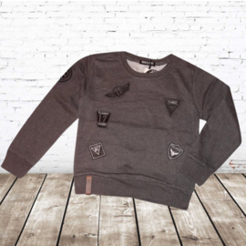 Stoere sweater sticker grijs