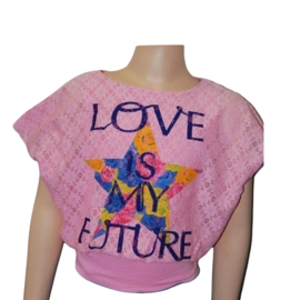 Tshirt Love is the future roze