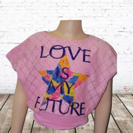 Tshirt Love is the future roze