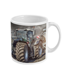 Mok met Fendt trekker