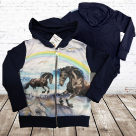 Meisjes vest met paarden en regenboog