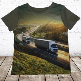 Stoer groen t-shirt met vrachtwagens LOO2