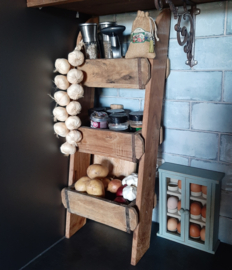 Etagere oud