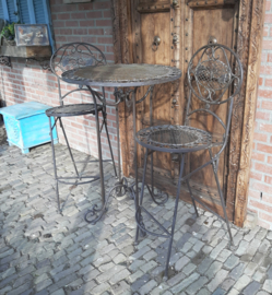 TUINSET 2 BARSTOELEN EN TAFEL