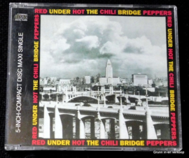 Red Hot Chili Peppers - Under the Bridge