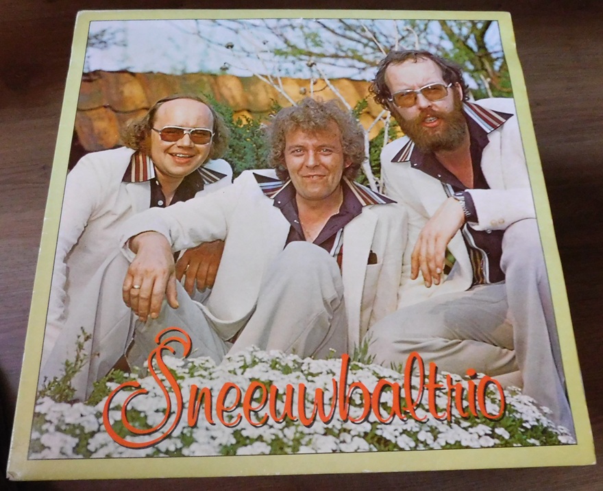 Sneeuwbaltrio – Sneeuwbaltrio