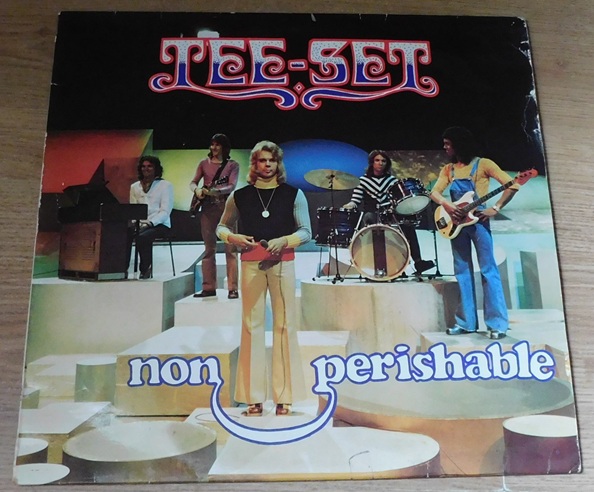 Tee-Set – Non-Perishable