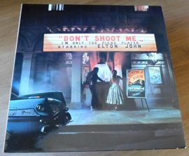 Elton John – Don't Shoot Me I'm Only The Piano Player