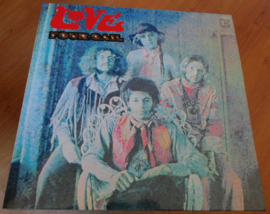 Love – Four Sail