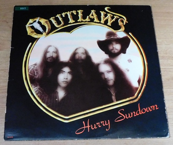Outlaws – Hurry Sundown