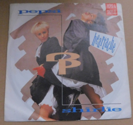 Pepsi & Shirlie – Heartache