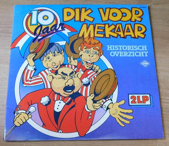 Dik Voormekaar – 10 Jaar Dik Voormekaar (Historisch Overzicht)