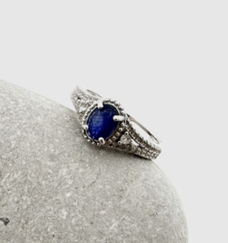 Handgemaakte zilveren saphire ring