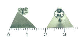 Titanium oorstekers driehoek gehamerd zilver