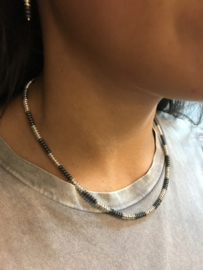 Zilveren collier met schijfjes oxi
