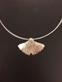 Ginkgo collier zilverkleur klein