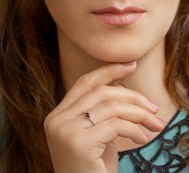Zilveren ring granaat zirkonia