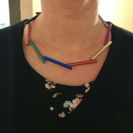 Handgemaakt collier lange stukken multicolor