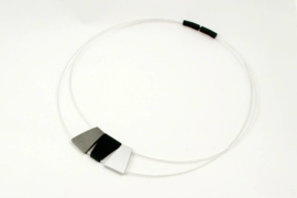 Tjongejonge collier 3 hangers wit/zwart/grijs