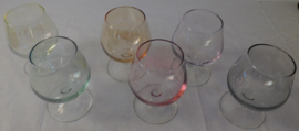 Set 6 verschillende gekleurde Likeur glazen