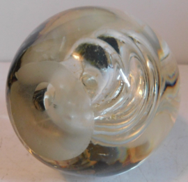 Glazen Presse Papier / paperweight