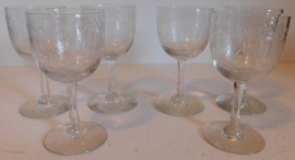 Leerdam glaasjes met gravure Guilloche Grec