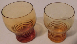 Kristalunie Maastricht amberkleurige glazen met ringen