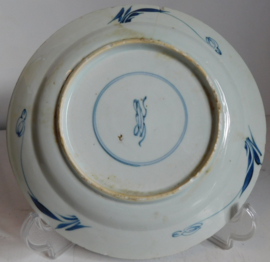 Chinees porseleinen bord uit de Kangxi periode (1661-1722)