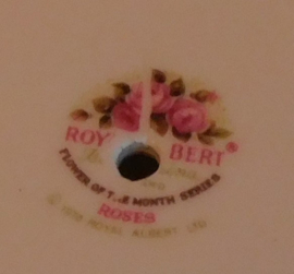 Royal Albert June 'Roses' Etagère