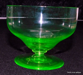Art Deco uraniumglas cocktailcoupés