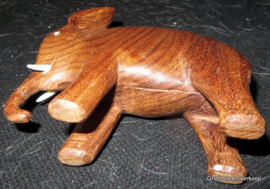 houten decoratie olifant met slagtanden