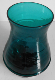 Alvesta Glasbruk glass vase