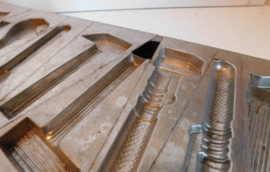 Industriële metalen Chocolademal, Gereedschappen.
